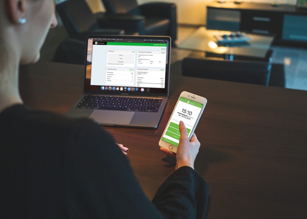 Sistem absensi karyawan dengan aplikasi Timenow